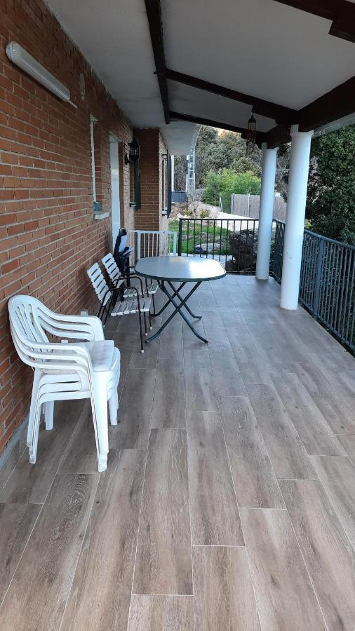 Chalet con piscina y BBQ para 10 personas San Martín de Valdeiglesias Exterior foto